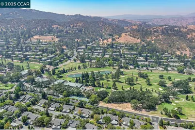 1400 Ptarmigan Dr #2, Walnut Creek, CA 94595 - Photo 38