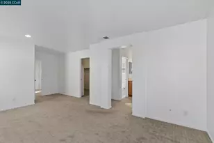 3200 Puffin Cir, Fairfield, CA 94533 - Photo 10