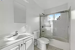 3328 66th Ave, Oakland, CA 94605 - Photo 28