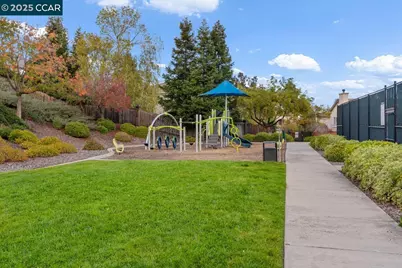 995 Rosehedge Ct, Concord, CA 94521 - Photo 60