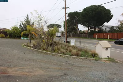 330 W Cypress Rd, Oakley, CA 94561 - Photo 10