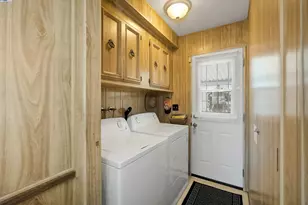 29050 Westminster, Hayward, CA 94544 - Photo 36