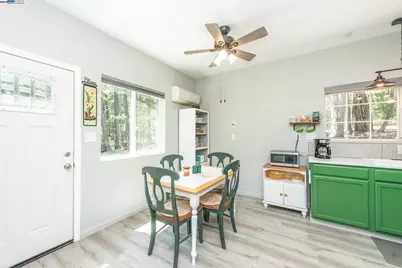 1371 Eagle Creek Loop Rd, Coffee, CA 96091 - Photo 12