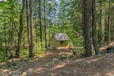 1371 Eagle Creek Loop Rd, Coffee, CA 96091 - Photo 28