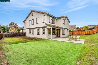 5560 McFarlan Ranch Dr, Antioch, CA 94531 - Photo 2