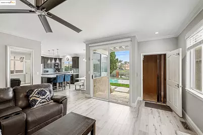 2127 Prestwick Dr, Discovery Bay, CA 94505 - Photo 20