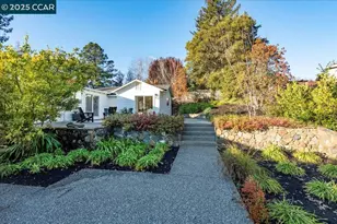 19 Valley View Dr, Orinda, CA 94563 - Photo 44