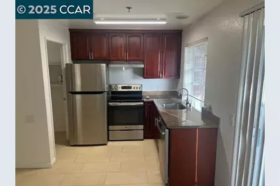 1975 Bonifacio St #5, Concord, CA 94520 - Photo 8