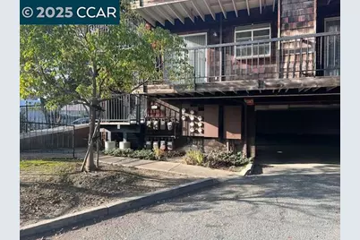 1975 Bonifacio St #5, Concord, CA 94520 - Photo 2