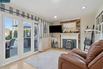 7519 Driftwood Way, Pleasanton, CA 94588 - Photo 16