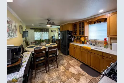 27777 12th St, Hayward, CA 94544 - Photo 14