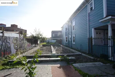 1633 8th St, Oakland, CA 94607 - Photo 26