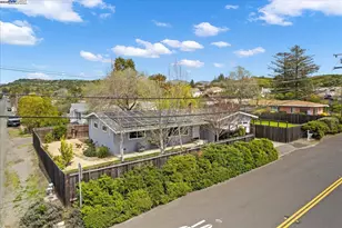 1002 Wyatt Ave, Napa, CA 94559 - Photo 1