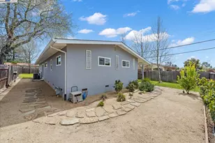 1002 Wyatt Ave, Napa, CA 94559 - Photo 30