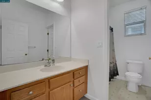 277 Kapalua Bay Cir, Pittsburg, CA 94565 - Photo 24