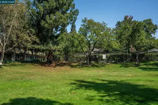 61 Fountainhead Ct, Martinez, CA 94553 - Photo 30