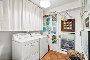 921 Warren St, Hayward, CA 94541 - Photo 30