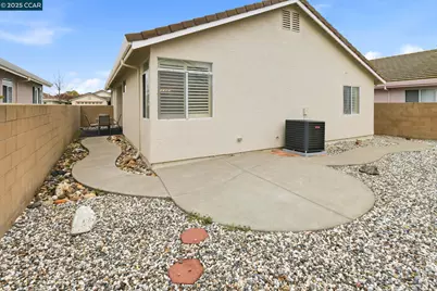 443 Mandarin Cir, Vacaville, CA 95687 - Photo 36