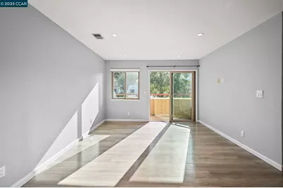 5095 Valley Crest Dr #308, Concord, CA 94521 - Photo 4