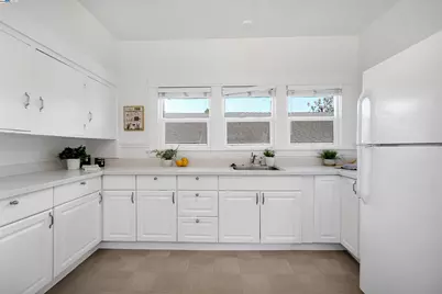 1781 B St, Hayward, CA 94541 - Photo 32