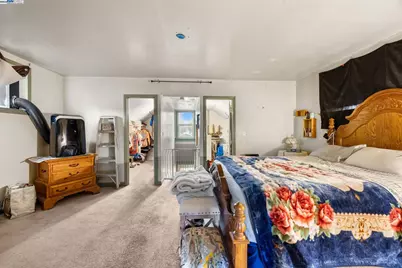 2421 Rumble Rd, Modesto, CA 95350 - Photo 14