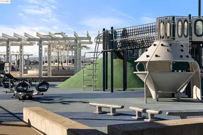 2836 Tradewind Dr, Alameda, CA 94501 - Photo 36