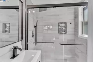 3300 Harrison St, Oakland, CA 94611 - Photo 24