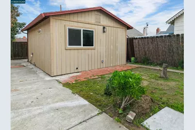 3811 Shasta Cir, Pittsburg, CA 94565 - Photo 52