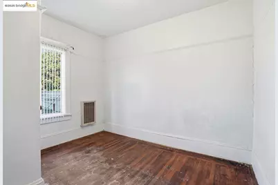 1068 Aileen St, Oakland, CA 94608 - Photo 30