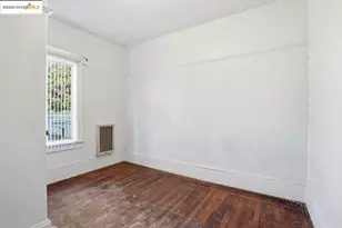1068 Aileen St, Oakland, CA 94608 - Photo 30