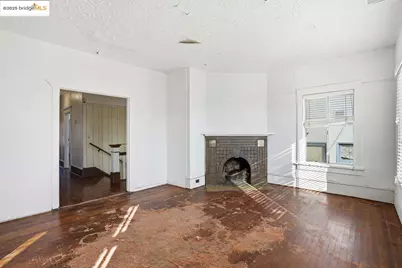 1068 Aileen St, Oakland, CA 94608 - Photo 18