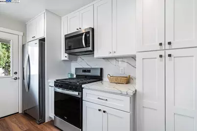 1154 Tilson Dr, Concord, CA 94520 - Photo 12