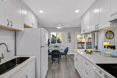 3423 Pennsylvania Cmn, Fremont, CA 94536 - Photo 8