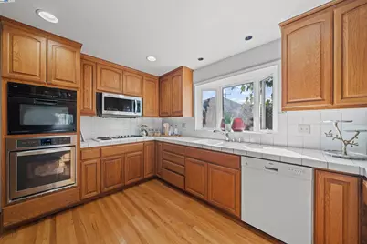 3393 Sutton Loop, Fremont, CA 94536 - Photo 10