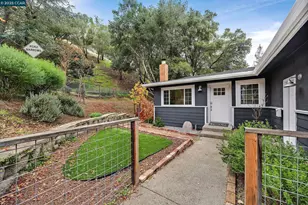 971 Green St, Martinez, CA 94553 - Photo 2