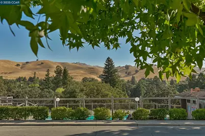 20 Clark Creek Cir, Clayton, CA 94517 - Photo 24