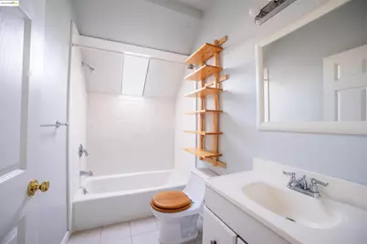 1009 Madison St, Oakland, CA 94607 - Photo 24