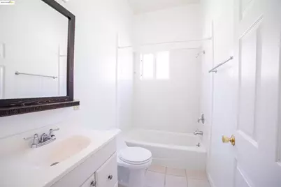 1009 Madison St, Oakland, CA 94607 - Photo 30