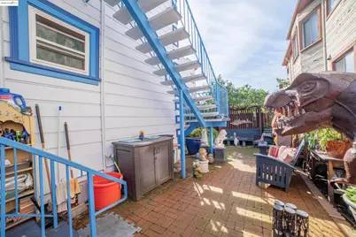 1009 Madison St, Oakland, CA 94607 - Photo 10