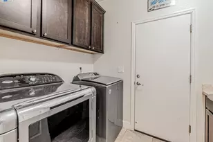 2491 Redbud Way, Manteca, CA 95336 - Photo 18