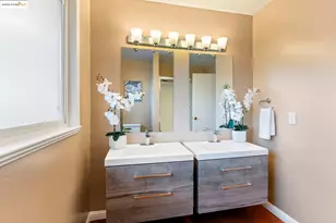 8071 Phaeton, Oakland, CA 94605 - Photo 26