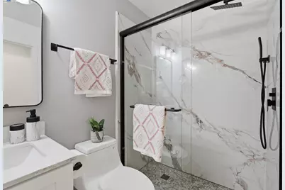 5729 Bancroft Ave, Oakland, CA 94605 - Photo 40