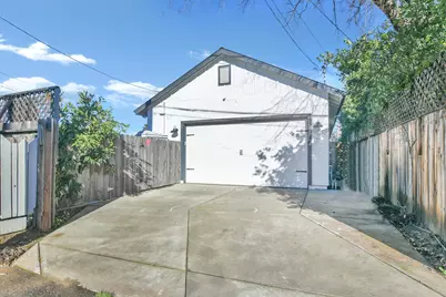 710 Elm St, Lodi, CA 95240 - Photo 34