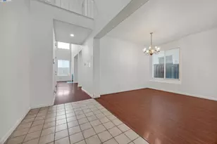 448 Burlington Dr, Tracy, CA 95376 - Photo 4