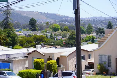 2645 Maxwell, Oakland, CA 94619 - Photo 2