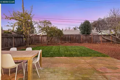 1042 Bermuda Dr, Concord, CA 94518 - Photo 44