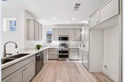 246 Mindy Way, Pittsburg, CA 94565 - Photo 10