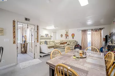 73 Fernridge Ct, Hayward, CA 94544 - Photo 16