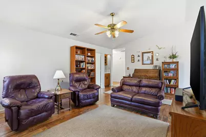 2414 Vine Ave, Escalon, CA 95320 - Photo 10