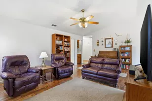 2414 Vine Ave, Escalon, CA 95320 - Photo 10